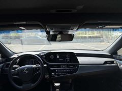 Lexus ES 200 Premium Edition - ფოტო 12