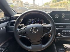 Lexus ES 200 Premium Edition - ფოტო 14