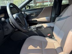 Lexus ES 200 Premium Edition - ფოტო 18