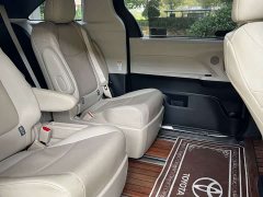 Toyota Sienna 2.5L Hybrid Luxury - photo 11