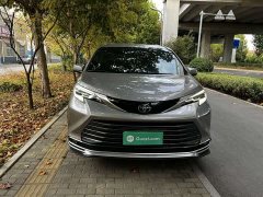 Toyota Sienna 2.5L Hybrid Luxury - photo 2