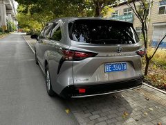 Toyota Sienna 2.5L Hybrid Luxury - photo 6