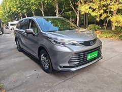 Toyota Sienna 2.5L Hybrid Luxury - photo 8