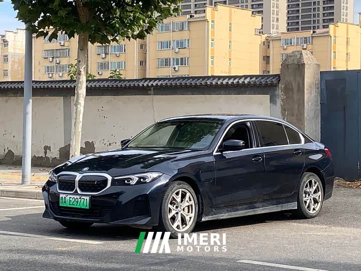 BMW i3 eDrive 35 L
