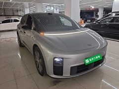 Li Auto i6 Four-Wheel Drive Standard Edition - ფოტო 3