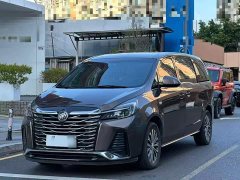 Buick GL8 Land Business Class Comfort Edition - ფოტო 1