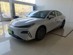 Geely Galaxy Xingyao 8 60km EM-i Luxury Comfort Edition - фото 1