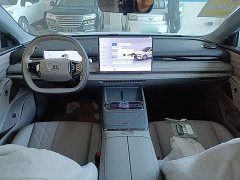 Geely Galaxy Xingyao 8 60km EM-i Luxury Comfort Edition - фото 9