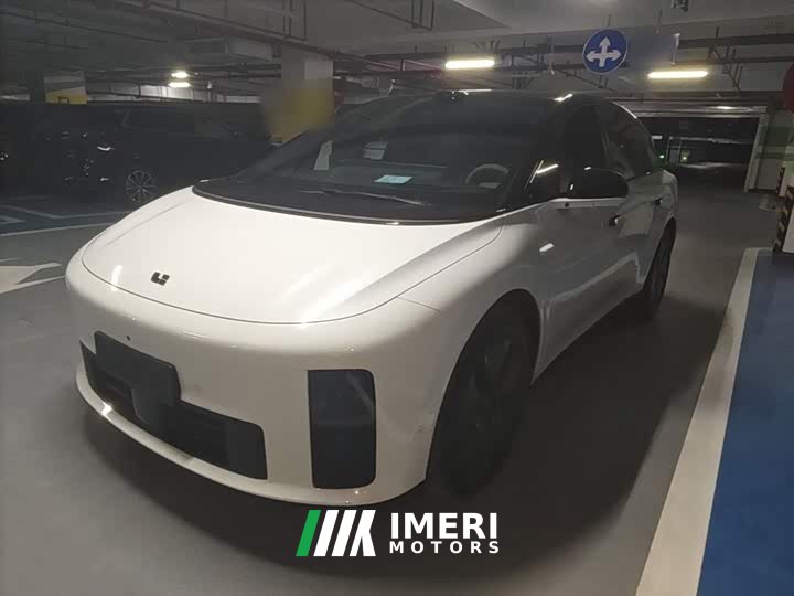 Li Auto i6 Two-Wheel Drive Standard - ავტომობილი ჩინეთიდან
