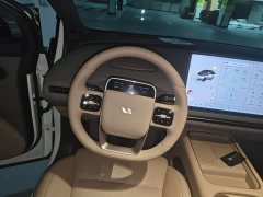 Li Auto i6 Two-Wheel Drive Standard - ფოტო 10