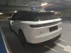 Li Auto i6 Two-Wheel Drive Standard - ფოტო 4