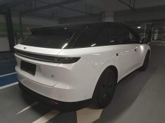 Li Auto i6 Two-Wheel Drive Standard - ფოტო 6