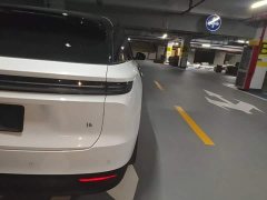 Li Auto i6 Two-Wheel Drive Standard - ფოტო 7