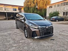 Buick GL8 Land Business Class Comfort Edition - фото 3