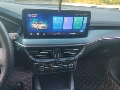 Ford Focus Estate EcoBoost 180 Automatic Hunting Tide Edition - photo 12