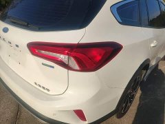 Ford Focus Estate EcoBoost 180 Automatic Hunting Tide Edition - photo 7