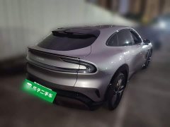 Xiaomi YU7 Four-Wheel Drive Max Edition - ფოტო 9