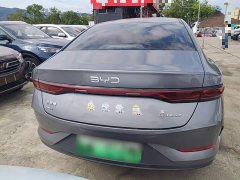 BYD Qin PLUS DM-i Smart Drive Edition 55KM Leading - фото 5