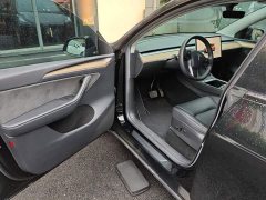 Tesla Model Y Rear-Wheel Drive - ფოტო 13