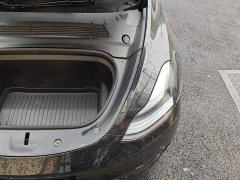 Tesla Model Y Rear-Wheel Drive - ფოტო 19