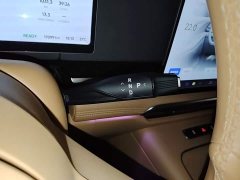 Voyah Lantu Dreamchaser PHEV AWD Flagship Kunpeng Edition - photo 13