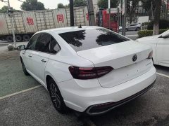 Volkswagen Lavida 1.5L Automatic Five Million Edition - ფოტო 4