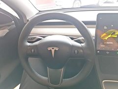 Tesla Model Y Rear-Wheel Drive - ფოტო 12