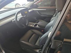 Tesla Model Y Rear-Wheel Drive - ფოტო 14