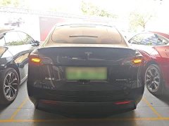 Tesla Model Y Rear-Wheel Drive - ფოტო 5