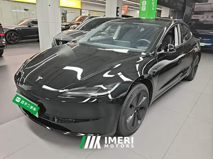 Tesla Model 3 Rear-Wheel Drive