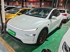Tesla Model Y Long Range All-Wheel Drive - ფოტო 1