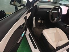 Tesla Model Y Long Range All-Wheel Drive - ფოტო 15