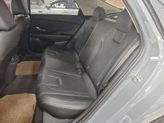 Hyundai Elantra 1.5L CVT Luxury - ფოტო 16