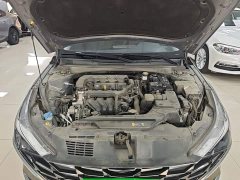 Hyundai Elantra 1.5L CVT Luxury - ფოტო 19