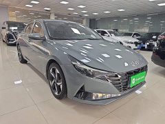 Hyundai Elantra 1.5L CVT Luxury - ფოტო 3