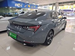 Hyundai Elantra 1.5L CVT Luxury - ფოტო 6