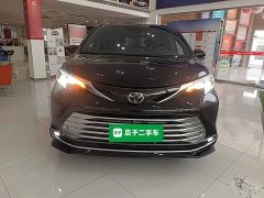 Toyota Sienna 2.5L Hybrid Platinum Edition - photo 2