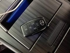 Toyota Sienna 2.5L Hybrid Platinum Edition - photo 8