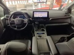 Toyota Sienna 2.5L Hybrid Platinum Edition - photo 9