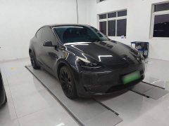 Tesla Model Y Long Range All-Wheel Drive - ფოტო 3