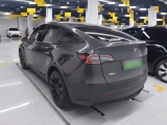 Tesla Model Y Long Range All-Wheel Drive - ფოტო 4