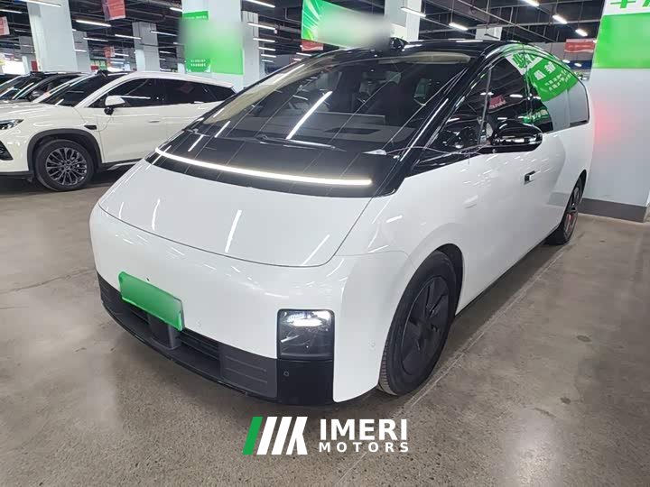 Li Auto Li Xiang MEGA Ultra - car from China