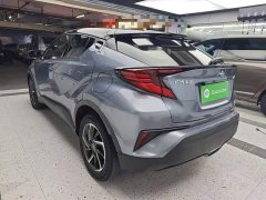 Toyota C-HR Dual-Engine 2.0L E-CVT Luxury Edition - ფოტო 4