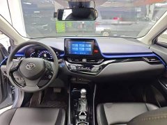 Toyota C-HR Dual-Engine 2.0L E-CVT Luxury Edition - ფოტო 9