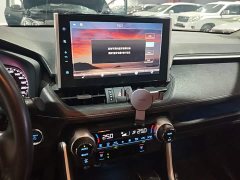 Toyota Venza Hybrid 2.5L E-CVT FWD Premium - photo 12