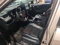Toyota Venza Hybrid 2.5L E-CVT FWD Premium - photo 14