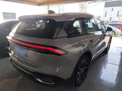 Lincoln Explorer 2.0T FWD Base - ფოტო 6