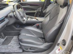Changan UNI-V 1.5T Deluxe - ფოტო 14