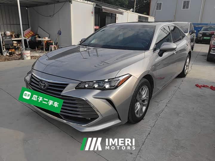 Toyota Avalon Hybrid 2.5L Luxury National VI - car from China