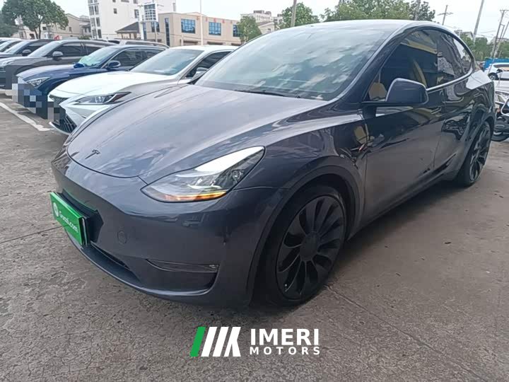 Tesla Model Y Performance All-Wheel Drive
